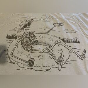 American Eagle Outfitters Oversized Graphic July 4th Skeleton T-shirt